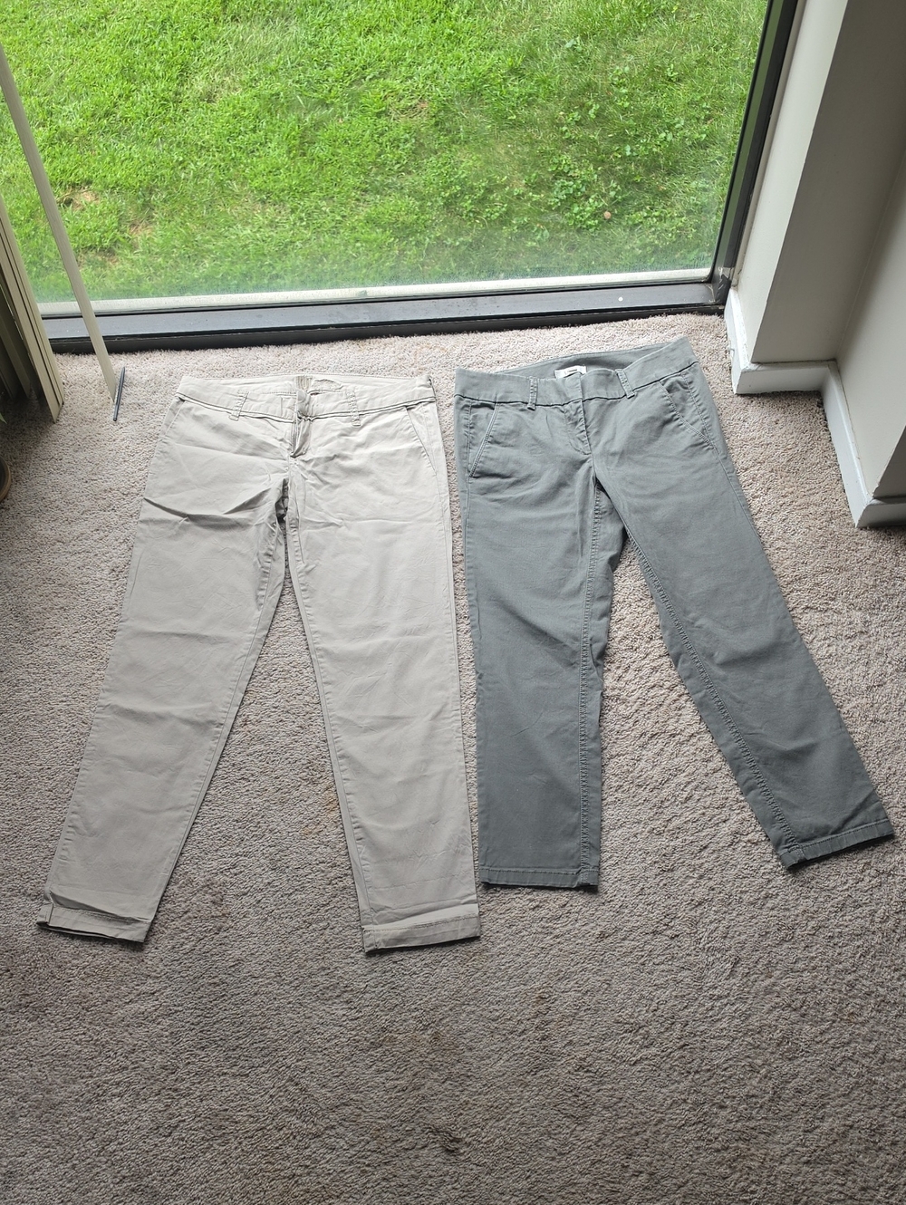 Kut from the Kloth Two-Tone Ankle Pants in Beige and Gray